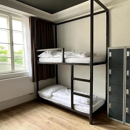 Waltz Hostel