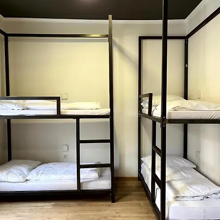 Waltz Хостел *