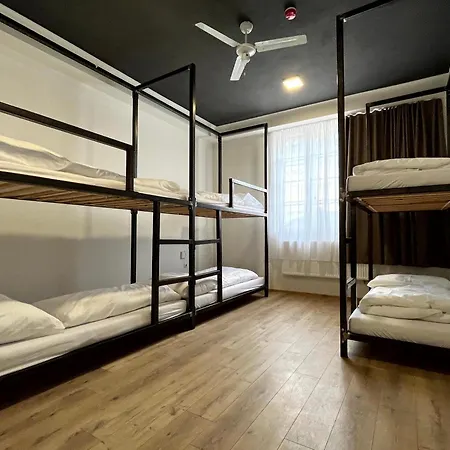 Hostal Waltz *